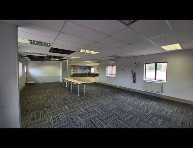 197M² OFFICE TO LET IN BEDFORDVIEW